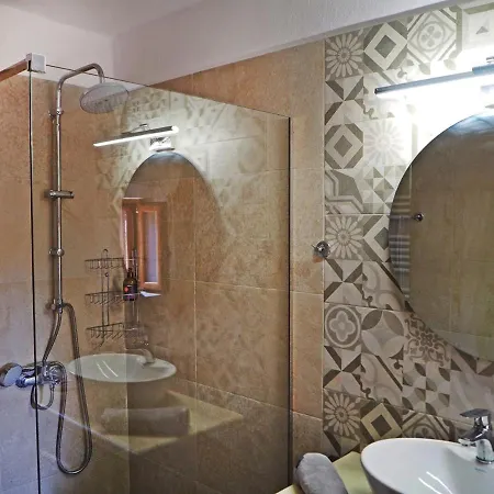 2 Sharing Garden And Pool Apartment Dhrépanos